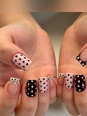MEDIUM LENGTH BLACK & WHITE PRESS ON GLUE ON NAILS SALON QUALITY DIY KIT ✨️